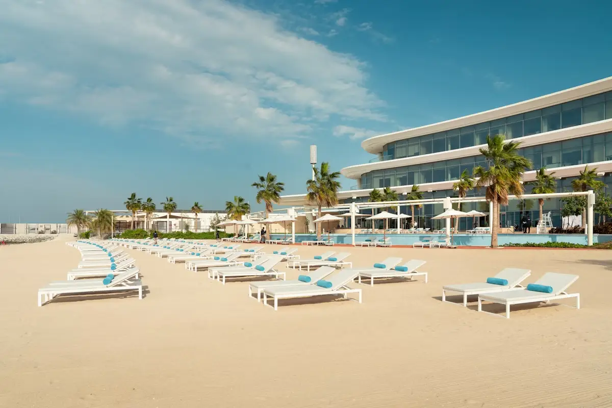 آدرس و موقعیت مکانی Azure Beach