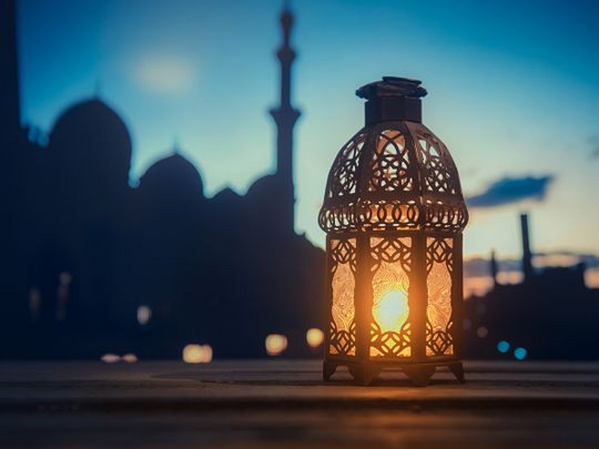 الإمارات العربية المتحدة: بداية رمضان 2024 في الأفق القريب