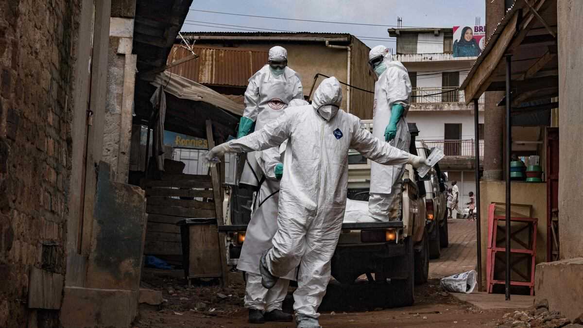 UAE pledges $10 million to fight Ebola, lifts Uganda travel restrictions